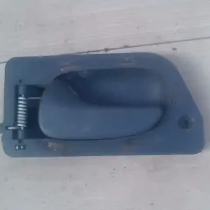 Akció RENAULT LAGUNA 98- Bal hátsó belső kilincs 5 ajtós bontott alkatrész