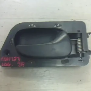 Utolsó esély RENAULT LAGUNA 98- Jobb első belső kilincs bontott alkatrész