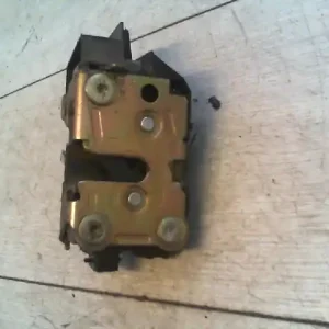 Akciós ár RENAULT LAGUNA 98- Jobb hátsó ajtó zárszerkezet központi záras központizáras 5 ajtósbontott alkatrész