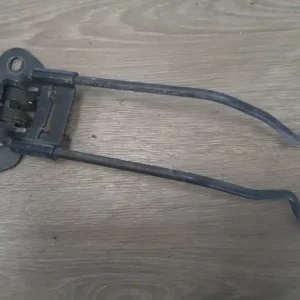 Vásárlói kedvenc RENAULT MASTER 03- Bal csomagtérajtó ajtóhatároló bontott alkatrész