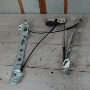 Alacsony ár RENAULT MEGANE 02-05 Jobb első ablakemelő szerkezet elektromos ferdehátú kivitel 5 ajtós bontott alkatrész