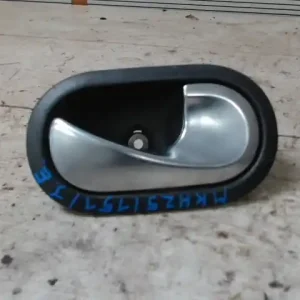 Vedd meg most RENAULT MEGANE 02-05 Jobb első belső kilincs bontott alkatrész