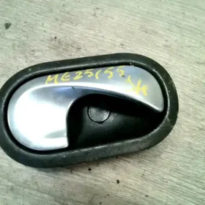 Akció RENAULT MEGANE 02-05 Jobb hátsó belső kilincs bontott alkatrész