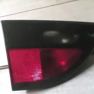 Vedd meg online RENAULT MEGANE 95-99 Bal belső hátsó lámpa 4 ajtósbontott alkatrész