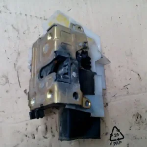 Vásárlói kedvenc RENAULT MEGANE 95-99 Bal első ajtó zárszerkezet központi záras bontott alkatrész