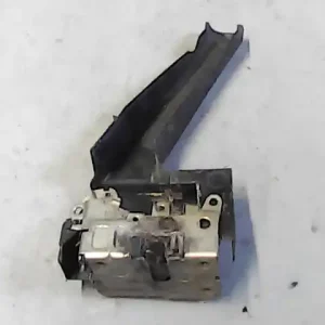 Vedd meg online RENAULT MEGANE 95-99 Bal hátsó ajtó zárszerkezet mechanikus bontott alkatrész