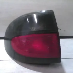 Végkiárusítás RENAULT MEGANE 95-99 Bal hátsó lámpa 4 ajtós külső bontott alkatrész