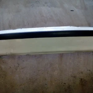 Vedd meg most RENAULT MEGANE 95-99 Hátsó lökhárító fehér bontott alkatrész