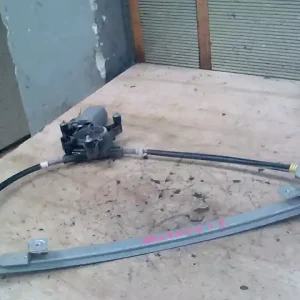 Vedd meg most RENAULT MEGANE 95-99 Jobb első ablakemelő szerkezet elektromos bontott alkatrész