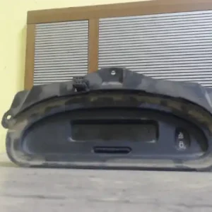 Ajánlat RENAULT MEGANE 95-99 Multifunkciós központi kijelző bontott alkatrész