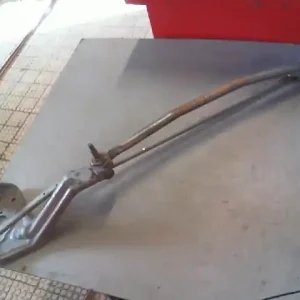 Vedd meg online RENAULT MEGANE 99-02 Ablaktörlő mechanika első bontott alkatrész