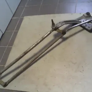 Vedd meg most RENAULT MEGANE 99-02 Ablaktörlő mechanika első bontott alkatrész
