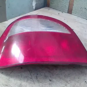 Vedd meg online RENAULT MEGANE 99-02 Bal hátsó lámpa 5 ajtós bontott alkatrész