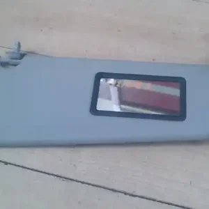 Vásárlói kedvenc RENAULT MEGANE 99-02 Jobb napellenző bontott alkatrész