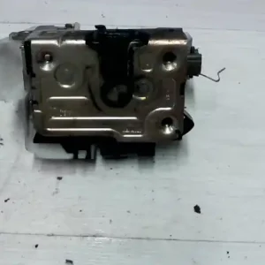 Vedd meg online RENAULT MEGANE SCENIC 97-99 Bal első ajtó zárszerkezet központi záras központizáras bontott alkatrész