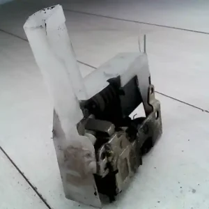 Akció RENAULT MEGANE SCENIC 97-99 Bal hátsó ajtó zárszerkezet mechanikus bontott alkatrész