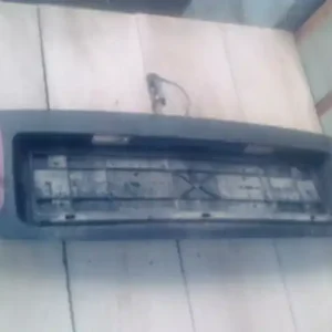 Végkiárusítás RENAULT MEGANE SCENIC 97-99 Rendszámtábla tartó bontott alkatrész