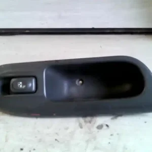 Végkiárusítás RENAULT MEGANE SCENIC 99-03 Jobb első ablakemelő kapcsoló bontott alkatrész