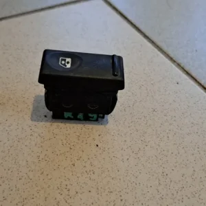 Akció RENAULT R19 Ablakemelő kapcsoló pozíció független bontott alkatrész