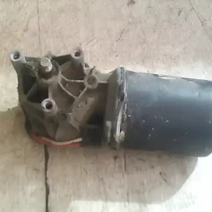 Vedd meg most RENAULT R19 -92 Ablaktörlő motor első bontott alkatrész
