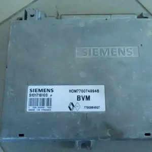 Alacsony ár RENAULT R19 92- Motorvezérlő egység ecu pcm modul bontott alkatrész