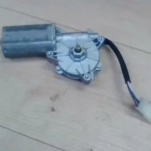 Vedd meg online RENAULT SAFRANE Ablaktörlő motor hátsó bontott alkatrész