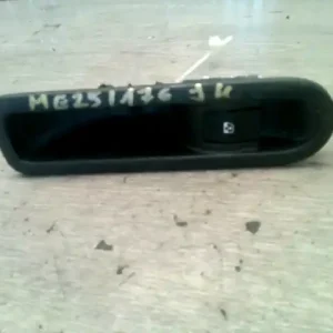 Utolsó esély RENAULT SCENIC 03-06 Jobb hátsó ablakemelő kapcsoló bontott alkatrész