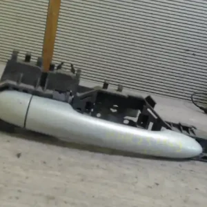 Vásárlói kedvenc RENAULT SCENIC 03-06 Jobb hátsó külső kilincs 5 ajtós bontott alkatrész