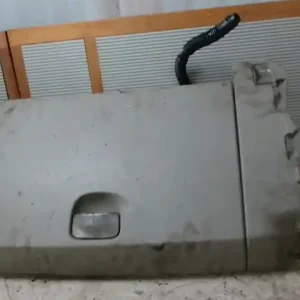 Vásárlói kedvenc RENAULT SCENIC 03-06 Kesztyűtartó bontott alkatrész