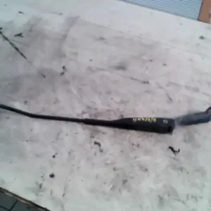 Vedd meg most RENAULT THALIA 02.03-08.10 Ablaktörlő kar bal első bontott alkatrész