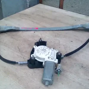 Vedd meg online RENAULT THALIA 02.03-08.10 Bal első ablakemelő szerkezet elektromos 4 ajtós bontott alkatrész