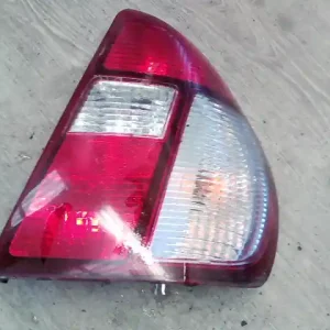 Akciós ár RENAULT THALIA 02.03-08.10 Bal hátsó lámpa 4 ajtós bontott alkatrész