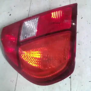 Utolsó esély RENAULT THALIA 02.03-08.10 Bal hátsó lámpa bontott alkatrész