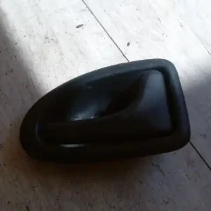 Utolsó esély RENAULT THALIA 02.03-08.10 Jobb hátsó belső kilincs bontott alkatrész