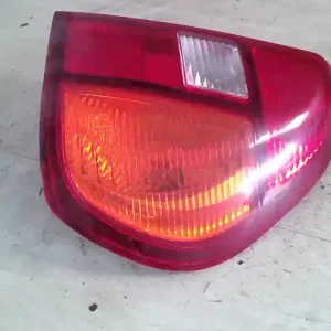 Alacsony ár RENAULT THALIA 02.03-08.10 Jobb hátsó lámpa bontott alkatrész