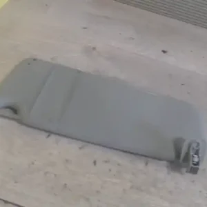 Vedd meg most RENAULT THALIA 02.03-08.10 Jobb napellenző bontott alkatrész