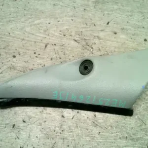 Vásárlói kedvenc RENAULT THALIA 02.03-08.10 Jobb visszapillantó tükör talp takaró 4 ajtós bontott alkatrész