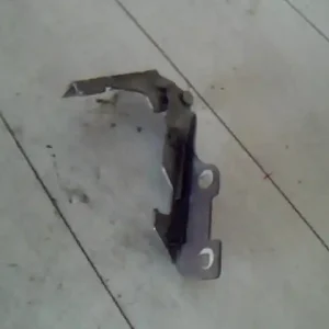 Akciós ár RENAULT THALIA 02.03-08.10 Motorháztető bal zsanér bontott alkatrész