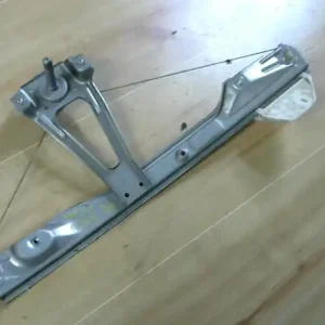 Alacsony ár RENAULT THALIA 99.05-02.02 Bal hátsó ablakemelő szerkezet mechanikus bontott alkatrész
