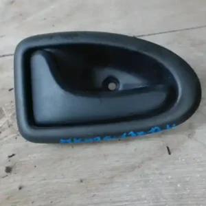 Akciós ár RENAULT THALIA 99.05-02.02 Bal hátsó belső kilincs bontott alkatrész