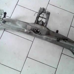 Vásárlói kedvenc RENAULT THALIA 99.05-02.02 Homlokfal zárhíd bontott alkatrész