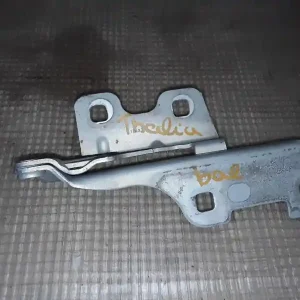 Vedd meg most RENAULT THALIA 99.05-02.02 Motorháztető bal zsanér bontott alkatrész