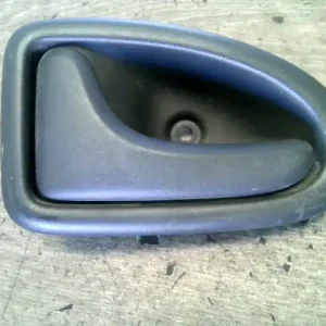 Akció RENAULT Trafic 2006.08.01-2014.04.30 Bal hátsó belső kilincs bontott alkatrész