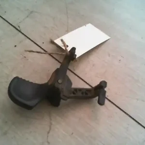 Vásárlói kedvenc RENAULT TWINGO 98-07 Jobb első külső kilincsbontott alkatrész