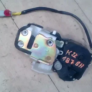 Legnépszerűbb ROVER 414 Bal hátsó ajtó zárszerkezet központi záras 5 ajtós bontott alkatrész