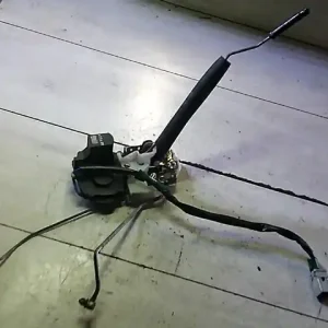 Ne maradj le ROVER 420 Bal első ajtó zárszerkezet központi záras bontott alkatrész