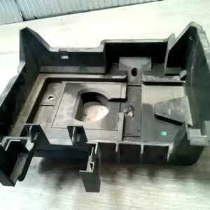 Árengedmény SAAB 9-5 01- Akkumulátor tartó bontott alkatrész