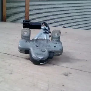 Kedvezmény SAAB 9-5 97.09-01.08 Csomagtérajtó zárszerkezet bontott alkatrész