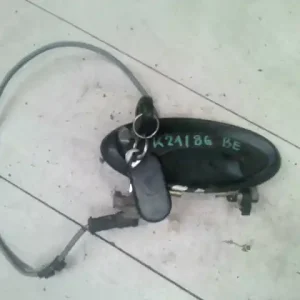 SAAB 900 Bal első külső kilincs dugózárral, kulccsal bontott alkatrész Szuper ajánlat