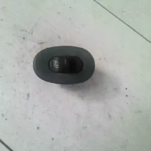 SAAB 900 Jobb hátsó ablakemelő kapcsoló bontott alkatrész Exkluzív ajánlat